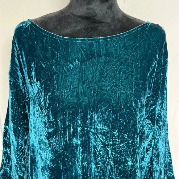 Vintage M Designs by Martin McCrea Blue- Green Crushed Velvet Top - Picture 2 of 9